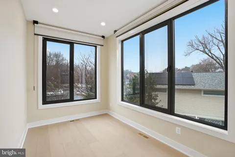 $2,999,999 | 1573 Westmoreland Street, McLean, VA 22101