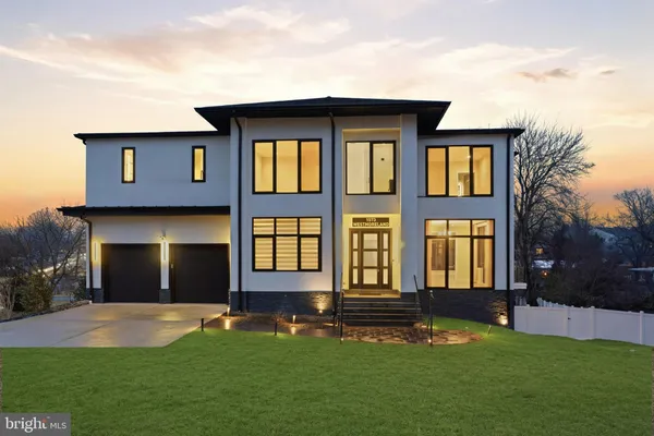 $2,999,999 | 1573 Westmoreland Street, McLean, VA 22101