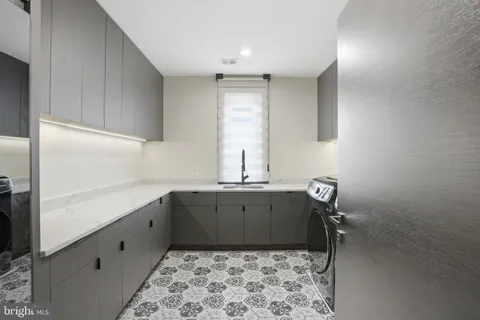 $2,999,999 | 1573 Westmoreland Street, McLean, VA 22101