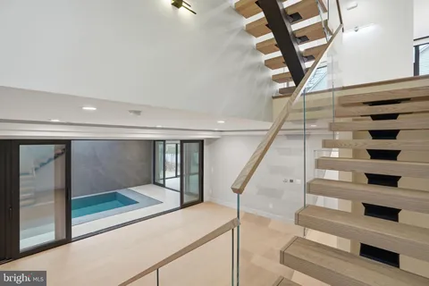 $2,999,999 | 1573 Westmoreland Street, McLean, VA 22101