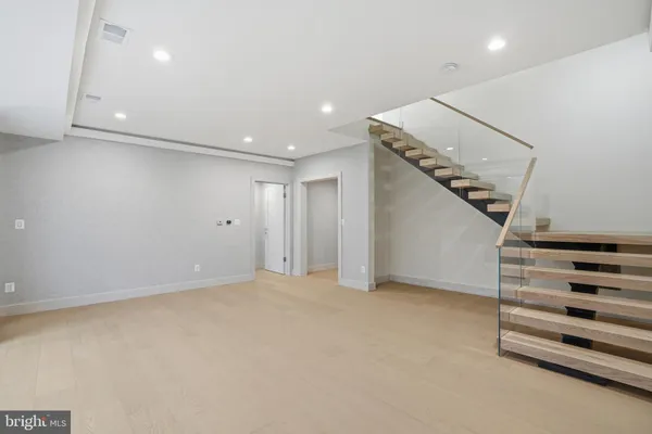 $2,999,999 | 1573 Westmoreland Street, McLean, VA 22101