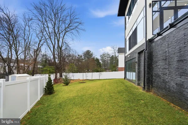 $2,999,999 | 1573 Westmoreland Street, McLean, VA 22101