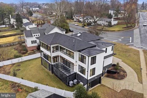 $2,999,999 | 1573 Westmoreland Street, McLean, VA 22101