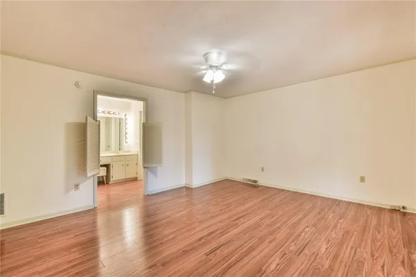 $2,350 | 935 Powderbag Creek Road, Hartwell, GA 30643
