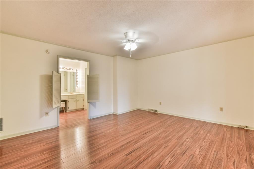 935 Powderbag Creek Road Hartwell, GA 30643 - Photo 11 of 38