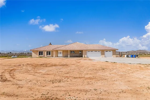 $499,000 | 15088 Mesquite Road, Apple Valley, CA 92307