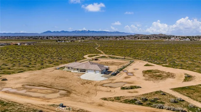$499,000 | 15088 Mesquite Road, Apple Valley, CA 92307
