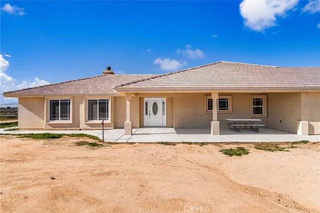 $499,000 | 15088 Mesquite Road, Apple Valley, CA 92307