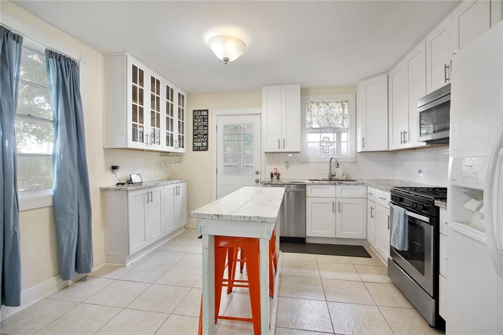 813 Haring Road Metairie, LA 70001 - Photo 5 of 18 Gallery Image 5