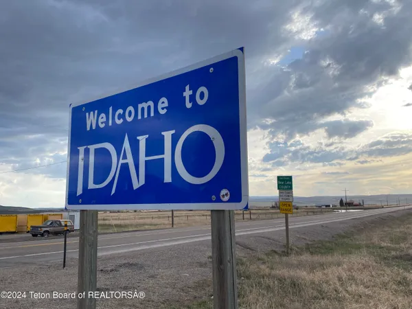 $450,000 | 31 Us-30, Cokeville, WY 83114