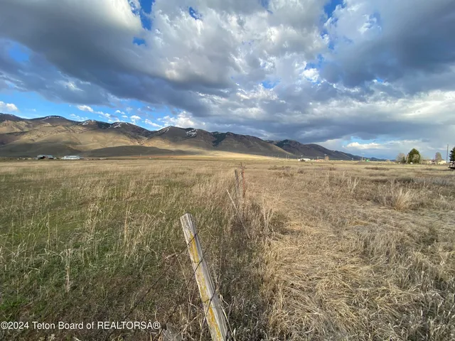 $450,000 | 31 Us-30, Cokeville, WY 83114
