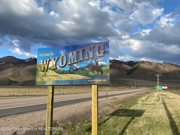 $450,000 | 31 Us-30, Cokeville, WY 83114