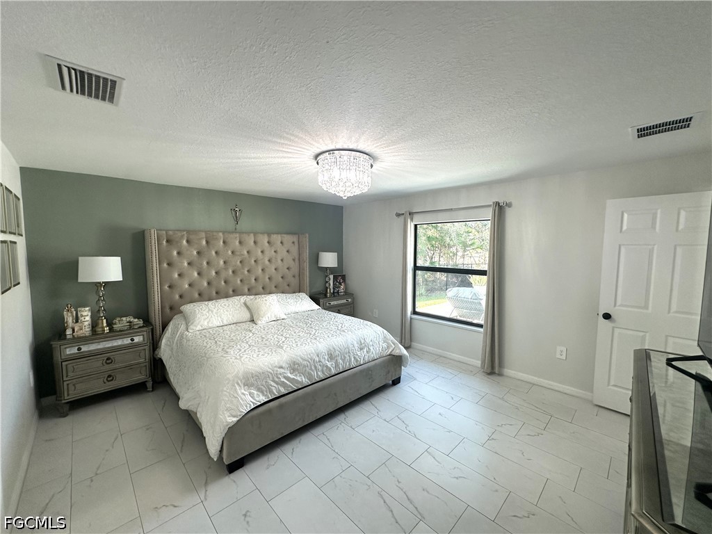 3710 38th Street Southwest Lehigh Acres, FL 33976 - Photo 11 of 36