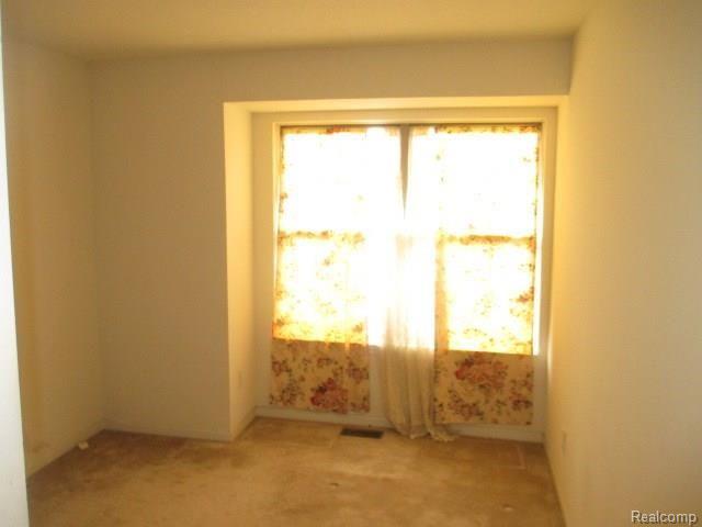 464 Salliotte Road Ecorse, MI 48229 - Photo 10 of 14 9-Bedroom.JPG