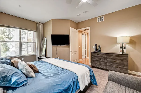 $2,000 | 56 East Serene Avenue, Unit 225, Las Vegas, NV 89123