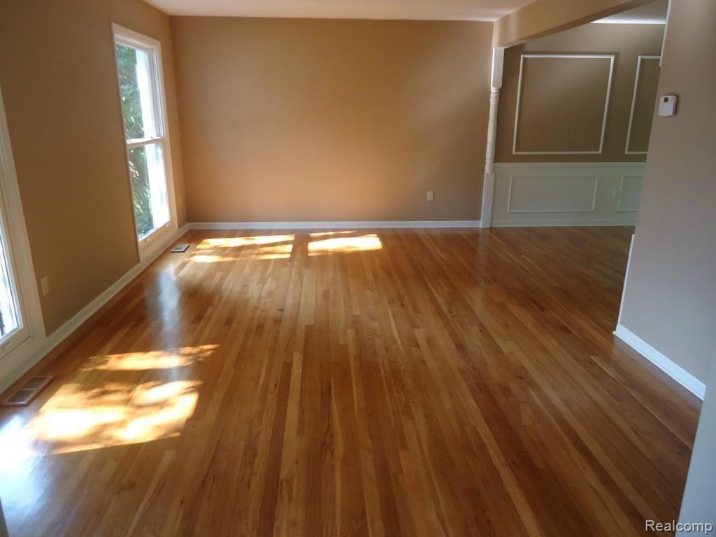 25918 Branchaster Road Farmington Hills, MI 48336 - Photo 10 of 36