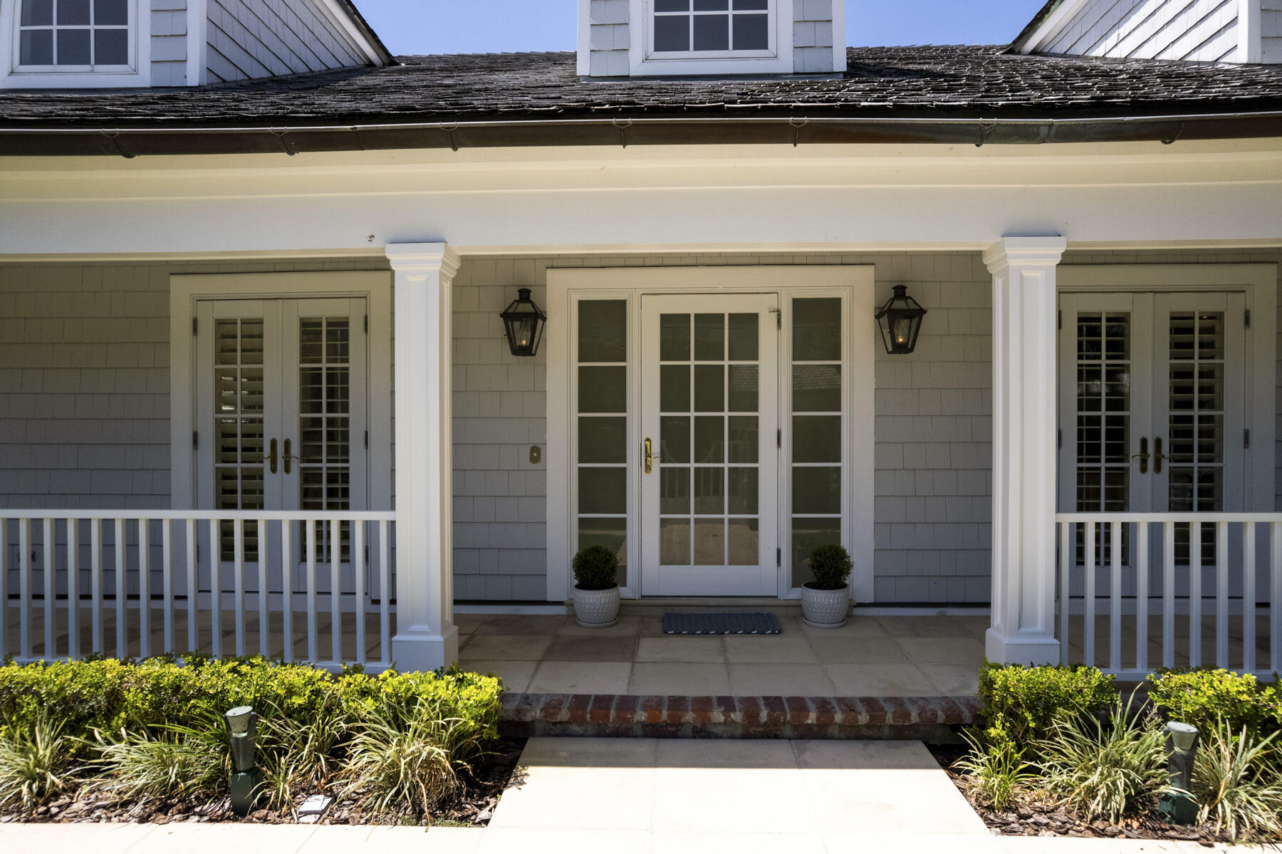 222 Monterey Road Palm Beach, FL 33480 - Photo 40 of 56 Front Porch