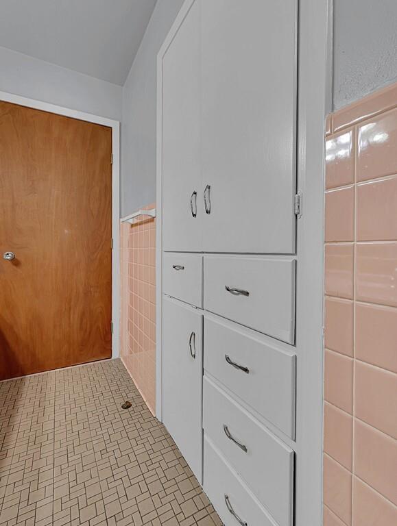 1112 North 63rd Street Waco, TX 76710 - Photo 23 of 36 Hall Bath