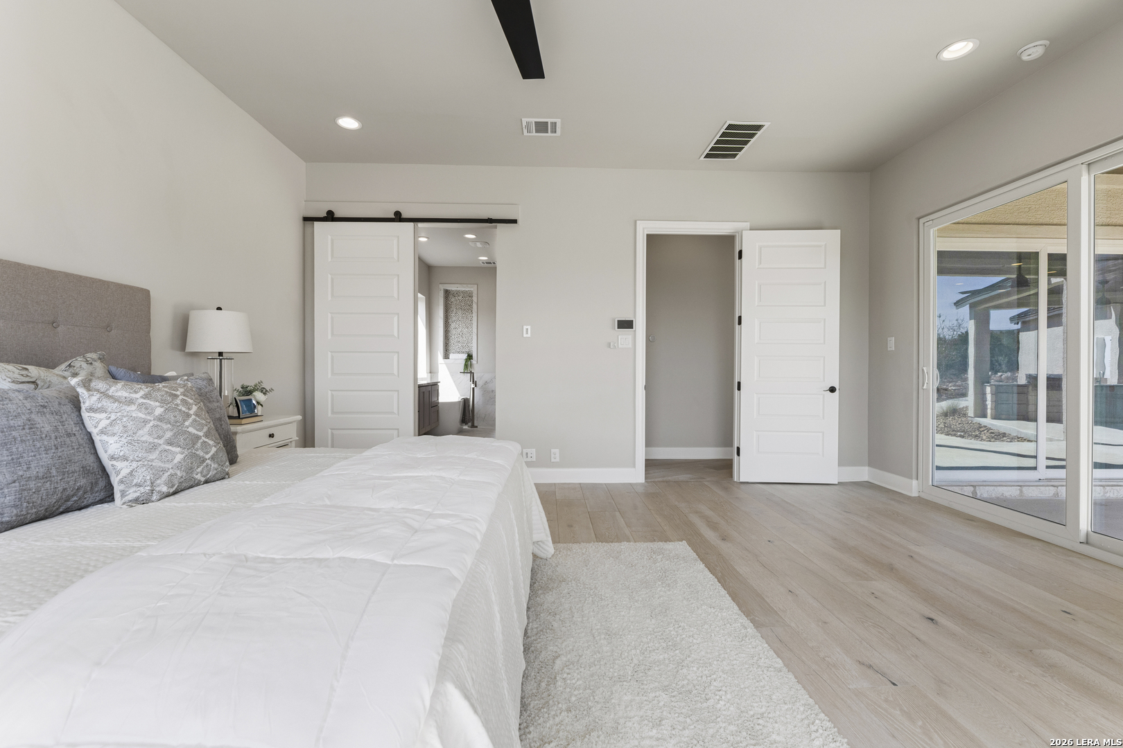 541 Cantera Ridge New Braunfels, TX 78132 - Photo 13 of 48