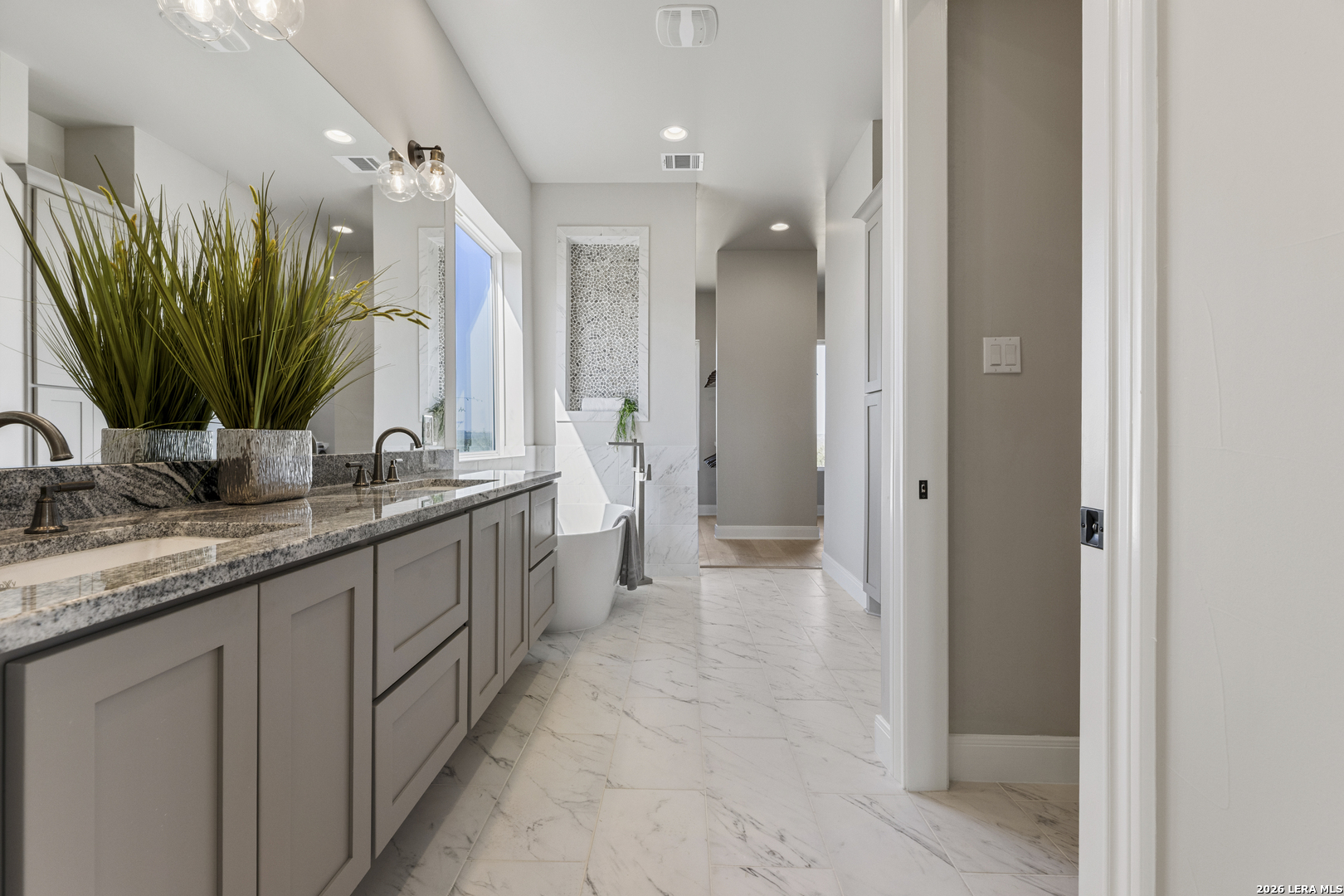 541 Cantera Ridge New Braunfels, TX 78132 - Photo 15 of 48