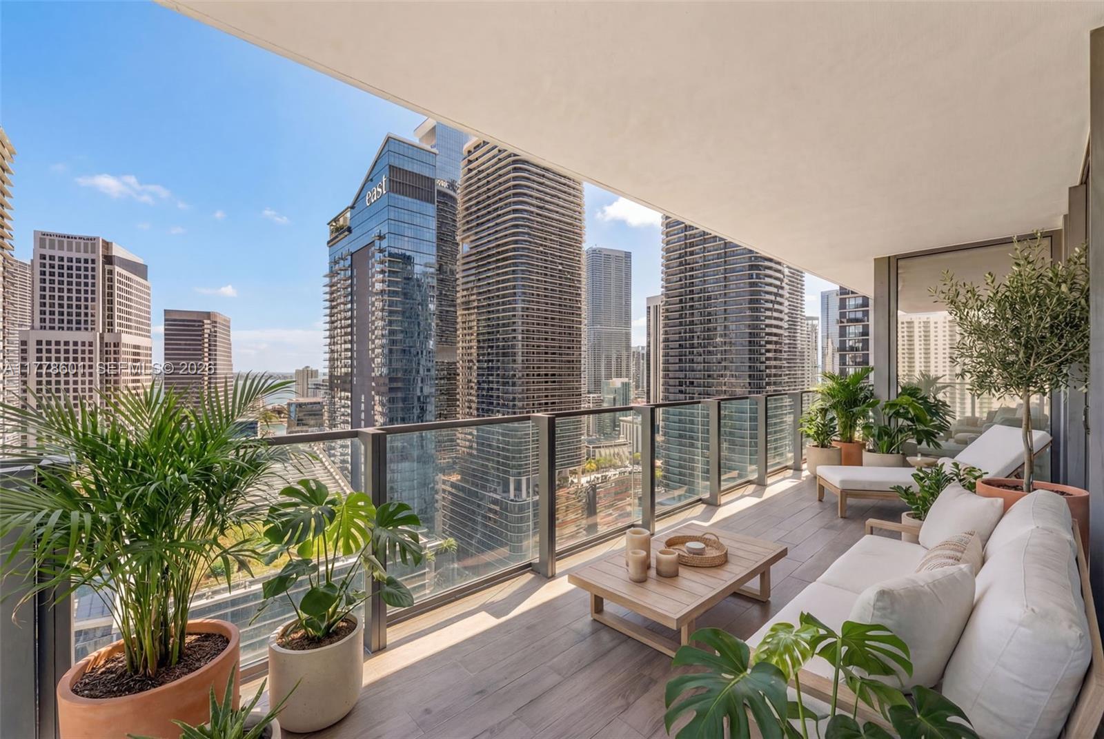 88 Southwest 7th Street, Unit 2411 Miami, FL 33130 - Photo 1 of 31 Staged