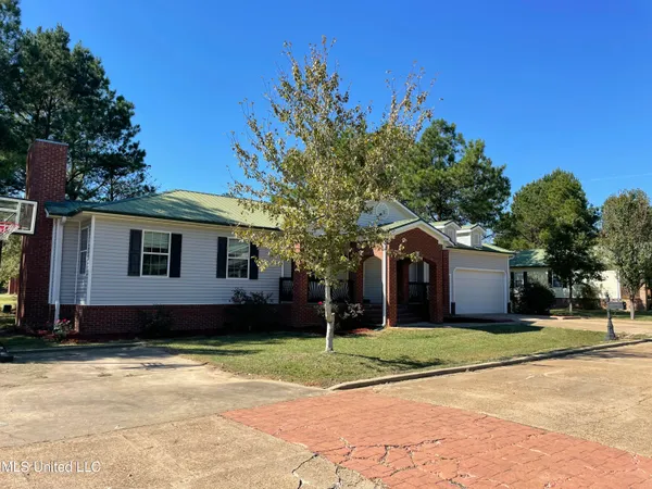 $245,000 | 112 Ashwood Drive, Starkville, MS 39759