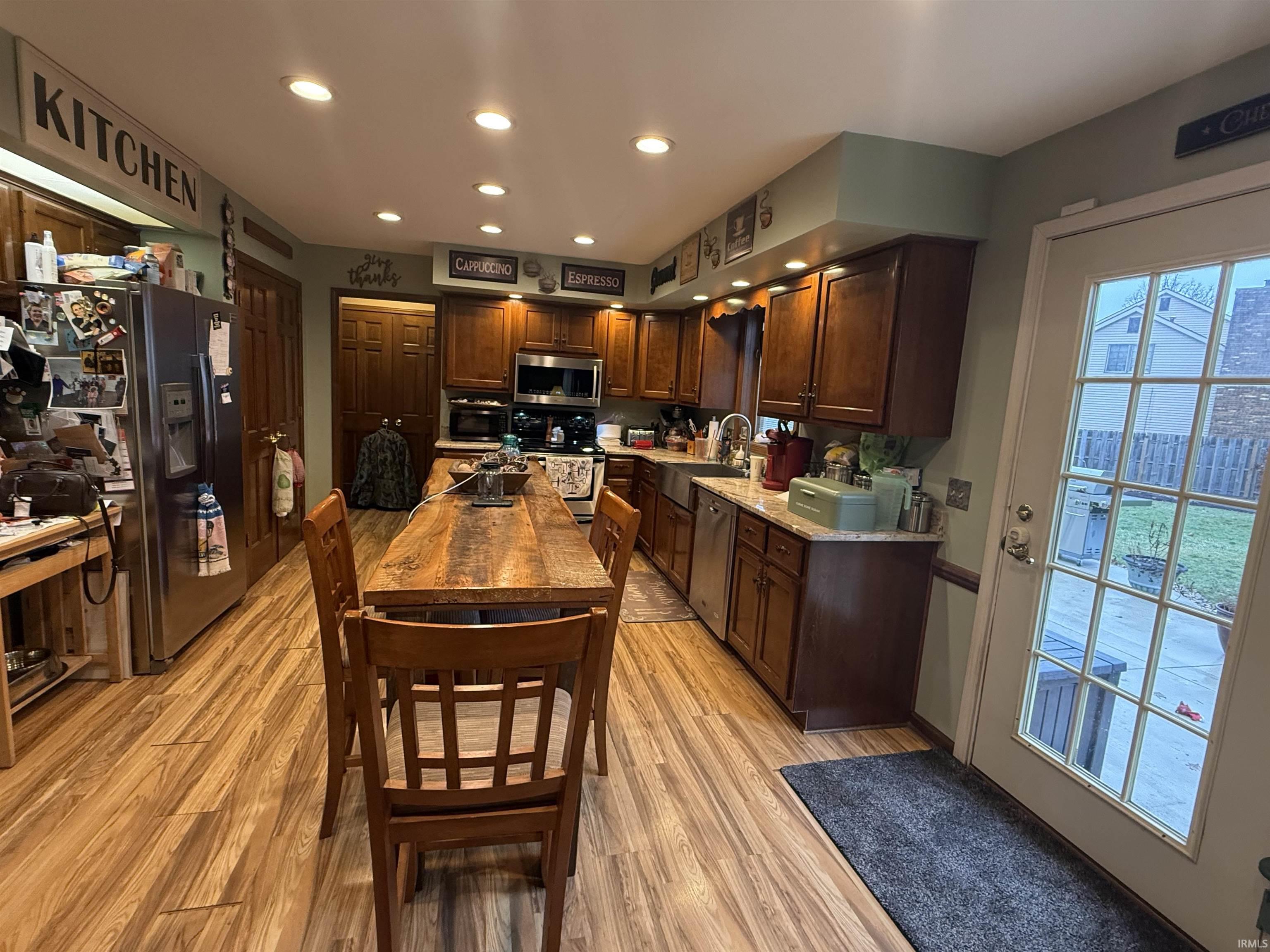 10604 Oak Trail Road Fort Wayne, IN 46845 - Photo 1 of 24 Gallery Image 1