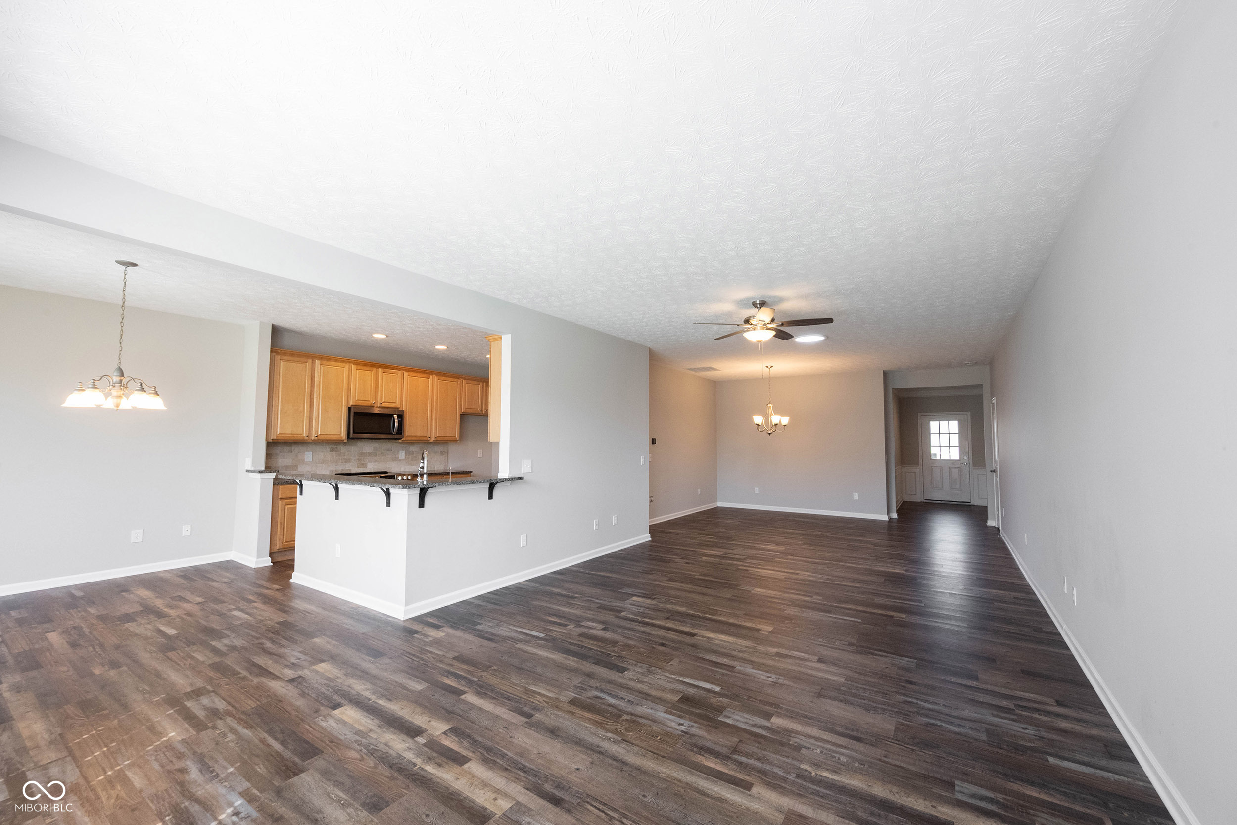 13023 Venito Trail Fishers, IN 46037 - Photo 5 of 43