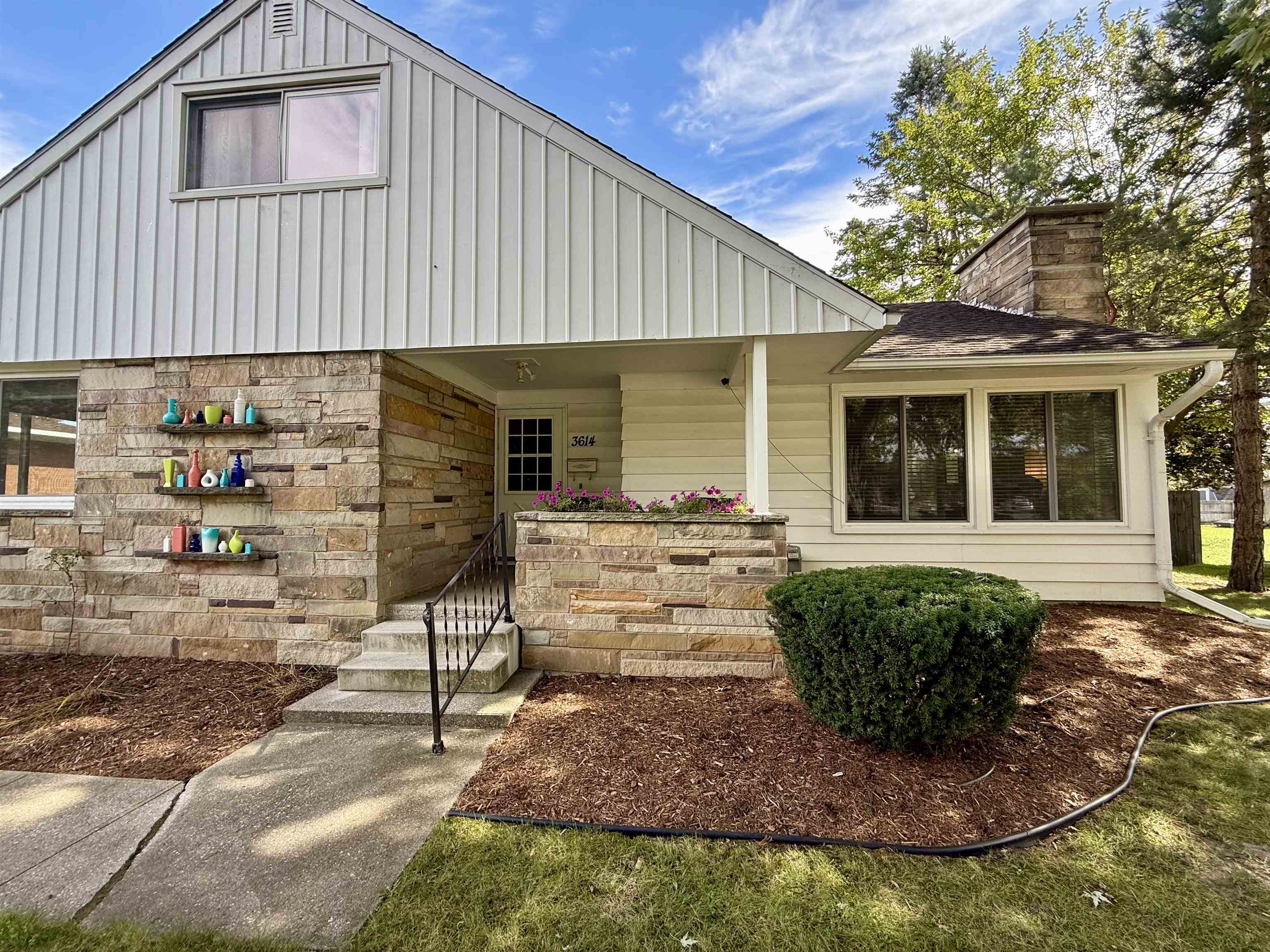 3614 McKeith Road Midland, MI 48642 - Photo 2 of 47 Gallery Image 2