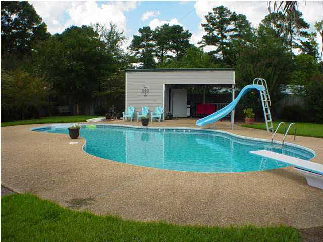 770 James Boykin Barnett Road Magee, MS 39111 - Photo 23 of 25 Pool and pool house with Bath