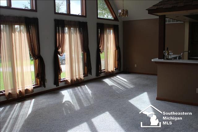 12810 Oelke Road Maybee, MI 48159 - Photo 7 of 14 20452855-6.JPG