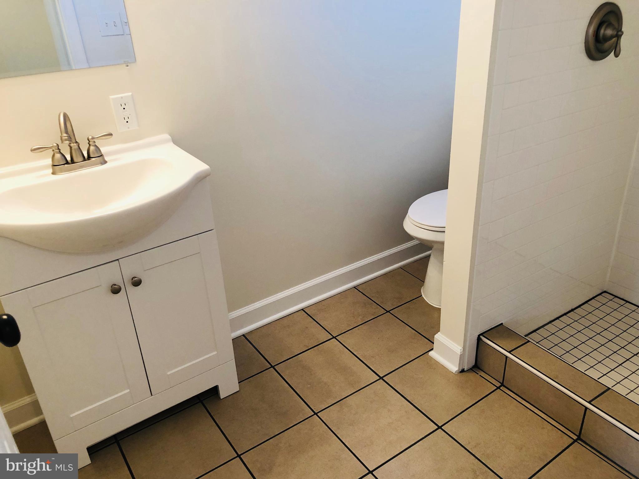 3310 Woodripple Road Baltimore, MD 21244 - Photo 24 of 28 Bathroom