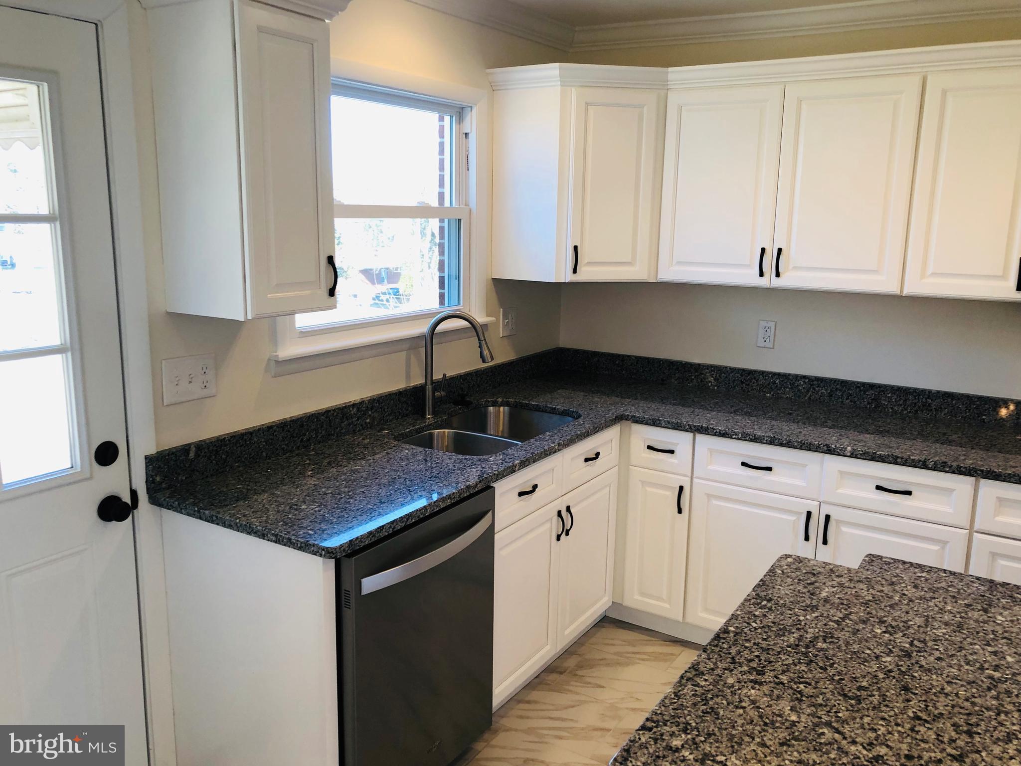 3310 Woodripple Road Baltimore, MD 21244 - Photo 5 of 28 Kitchen