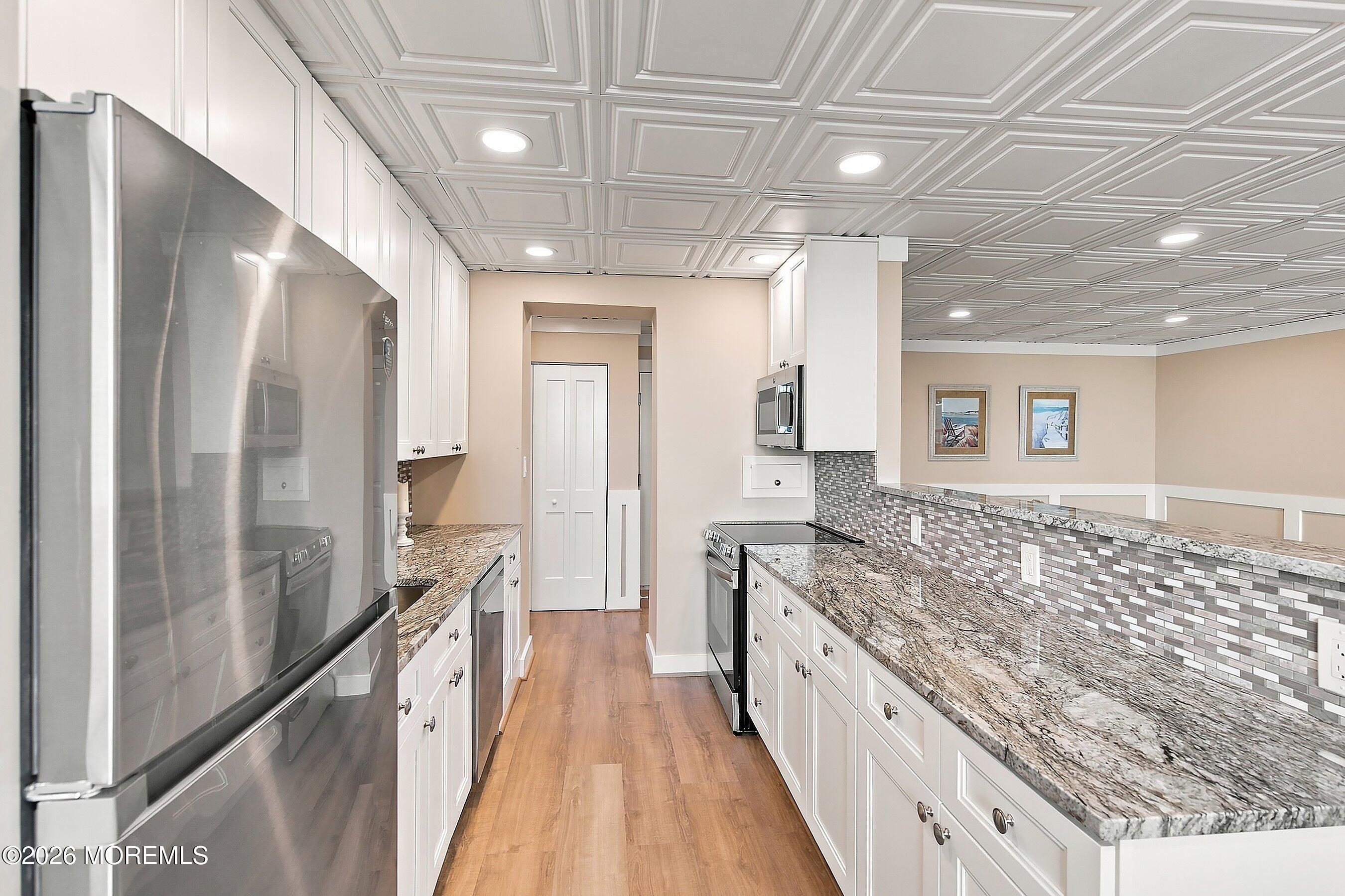 1000 River Road, Unit 6B Belmar, NJ 07719 - Photo 16 of 59 27-Kitchen 1B