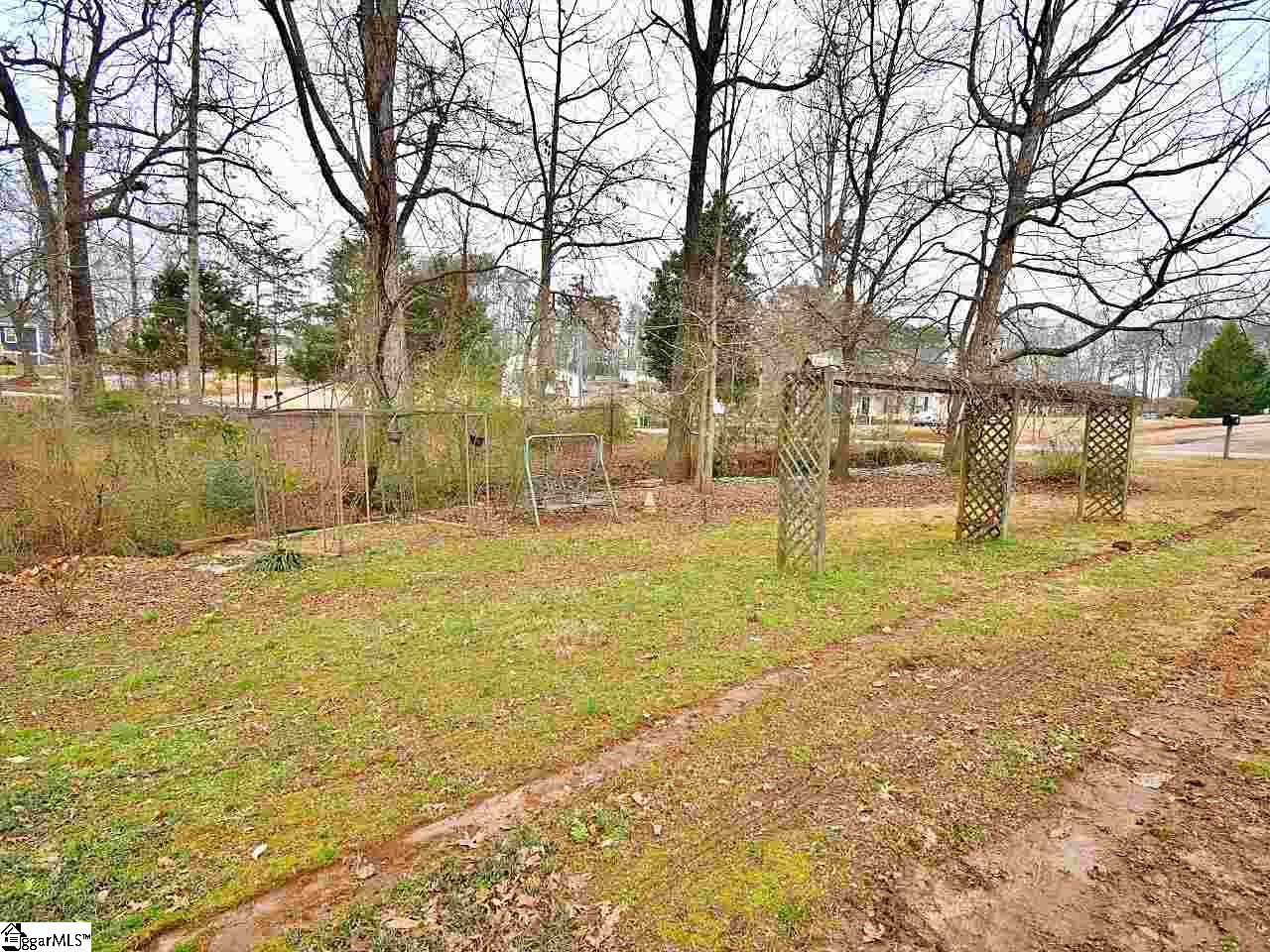 1091 Lake Cunningham Road Greer, SC 29651 - Photo 17 of 23