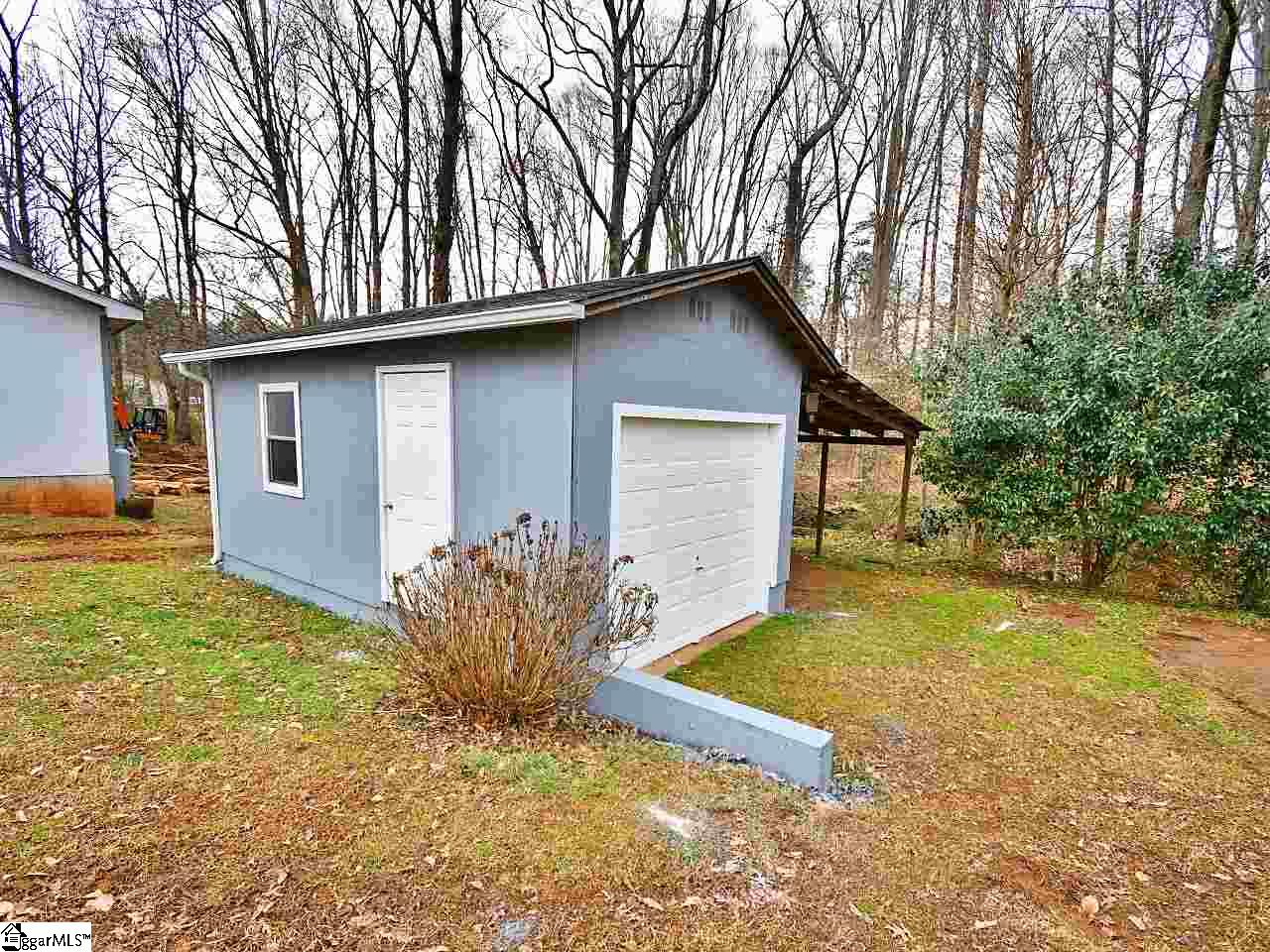 1091 Lake Cunningham Road Greer, SC 29651 - Photo 18 of 23