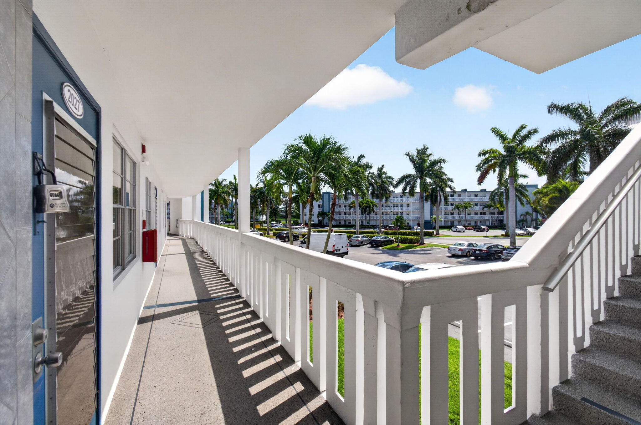 2027 Exeter Boca Raton, FL 33434 - Photo 16 of 100 9-web-or-mls-DSC_7599