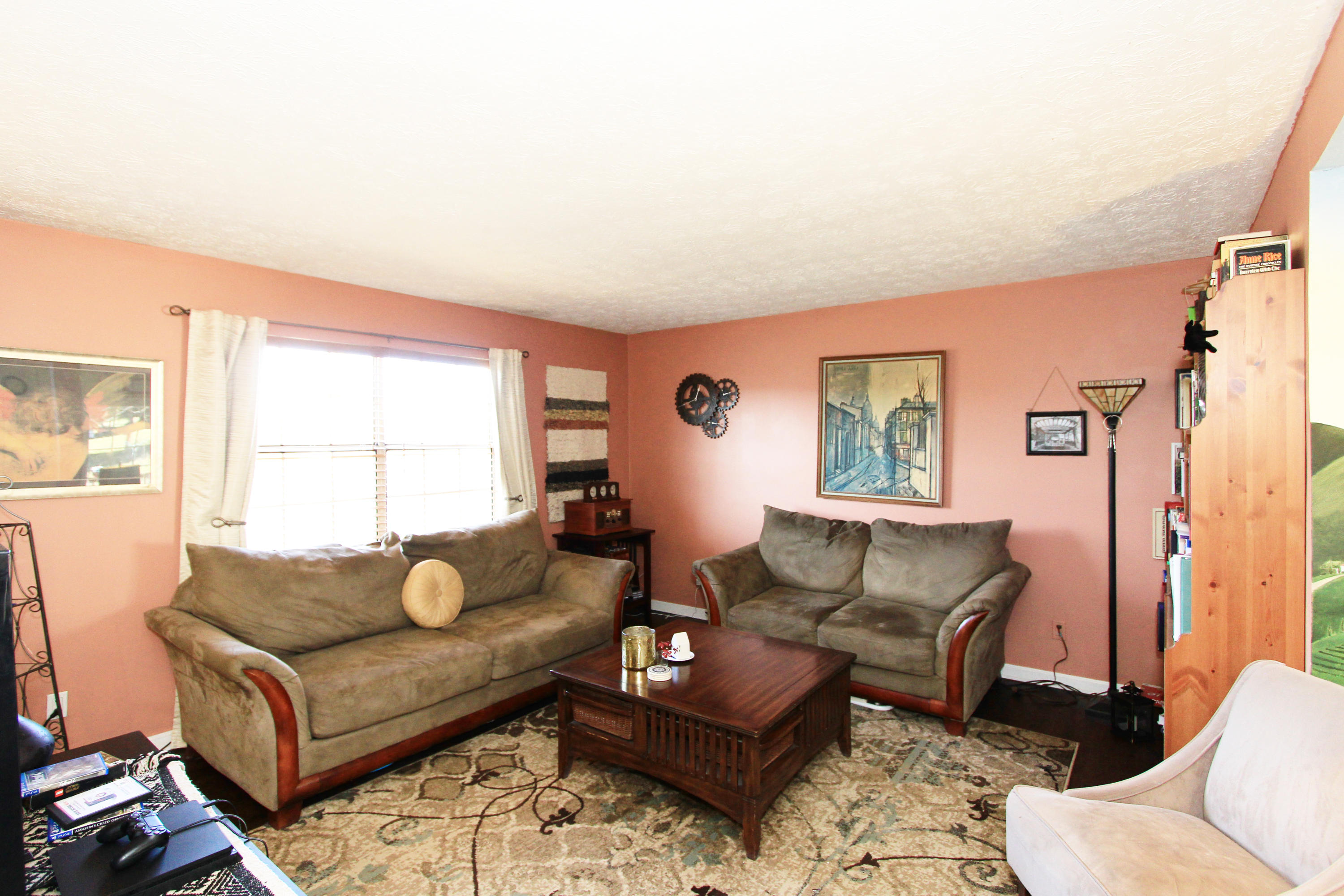 7616 Cedarcrest Road Knoxville, TN 37938 - Photo 16 of 35 Living Room