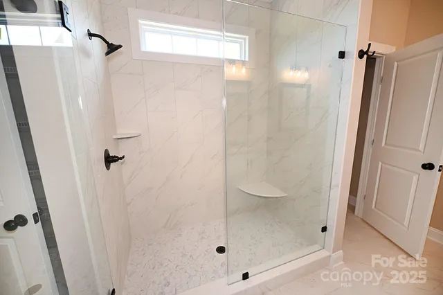 $415,000 | 4940 Southview Drive, Hickory, NC 28602