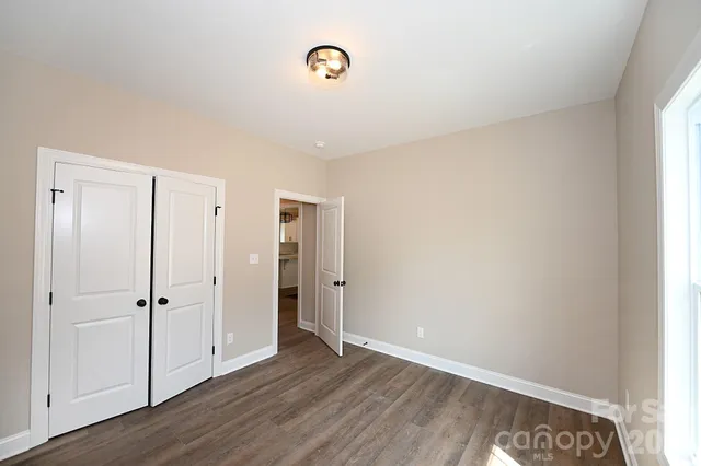 $414,999 | 4940 Southview Drive, Hickory, NC 28602