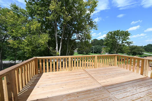 $415,000 | 4940 Southview Drive, Hickory, NC 28602