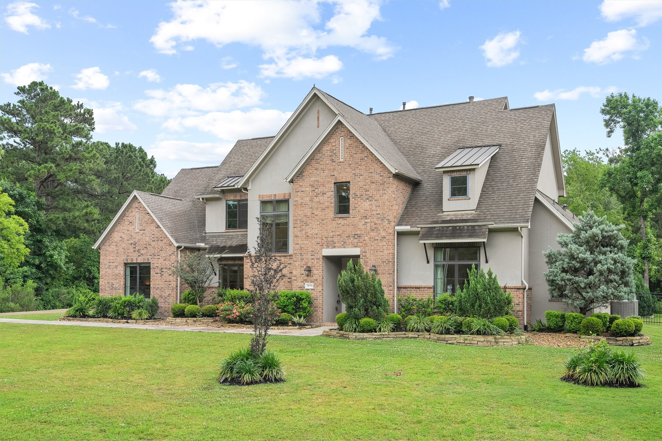 30702 Spring Lake Boulevard Tomball, TX 77375 - Photo 3 of 49