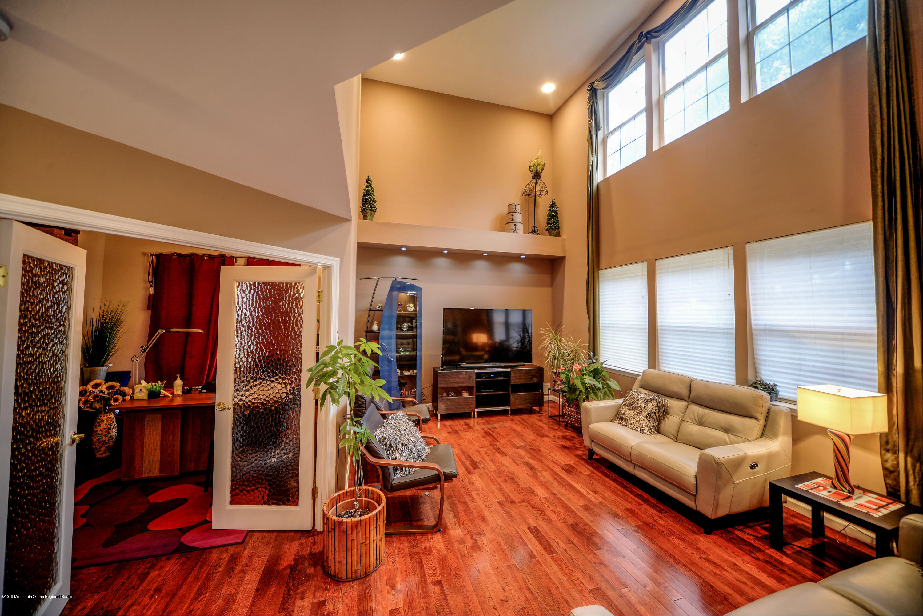 347 Wedgewood Road Morganville, NJ 07751 - Photo 7 of 33 DSC_5943_4_5-5