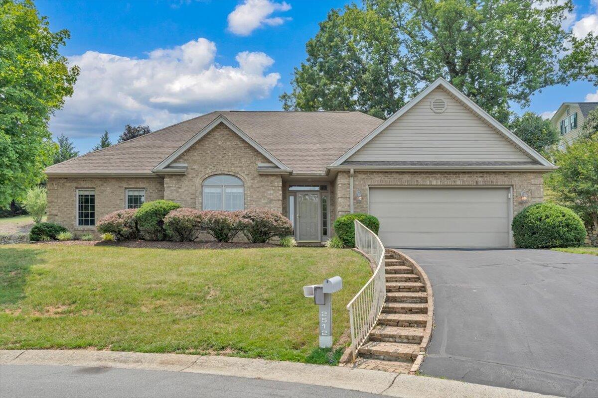 2512 Oak Ridge Lane Salem, VA 24153 - Photo 1 of 49 01-MIB03158-R5A