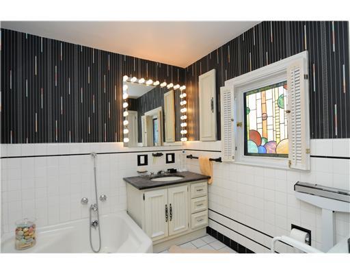 1401 Coraopolis Heights Road Coraopolis, PA 15108 - Photo 14 of 18 Master Bath/Spa.