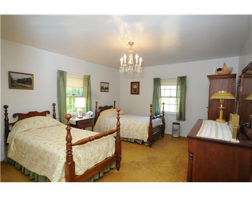 1401 Coraopolis Heights Road Coraopolis, PA 15108 - Photo 17 of 18 Bedroom.