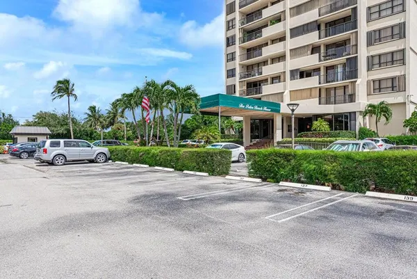 $2,800 | 5600 North Flagler Drive, Unit 2610, West Palm Beach, FL 33407