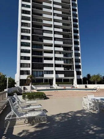 $2,800 | 5600 North Flagler Drive, Unit 2610, West Palm Beach, FL 33407