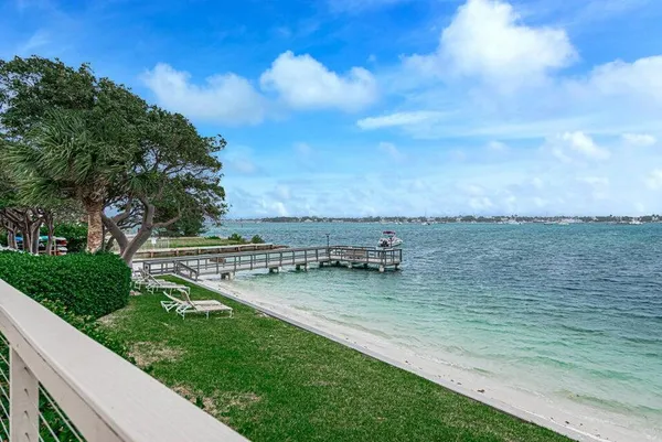 $2,800 | 5600 North Flagler Drive, Unit 2610, West Palm Beach, FL 33407