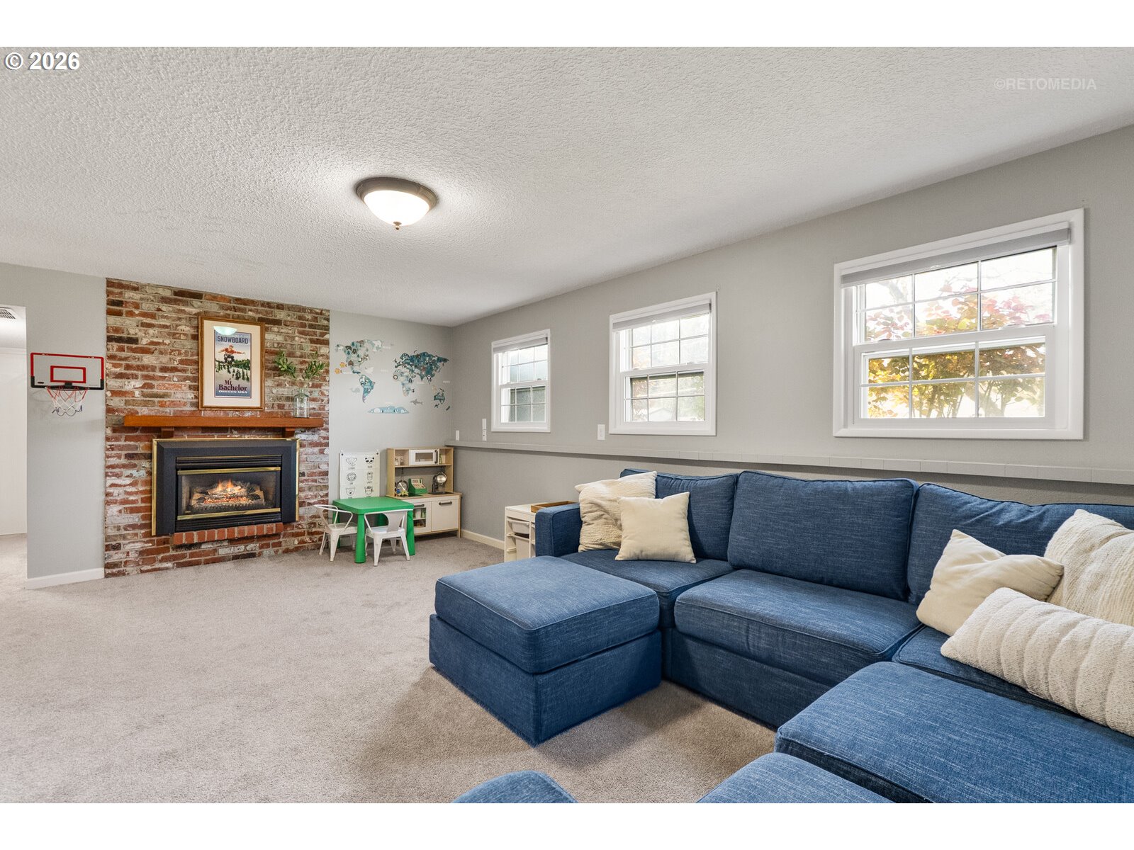 5402 Southwest 34th Place Portland, OR 97239 - Photo 23 of 36 Family Room